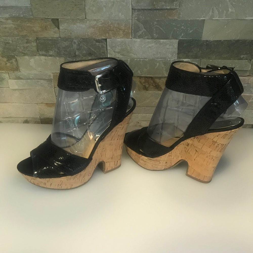 Michael Kors Sandals - Picture 2 of 7